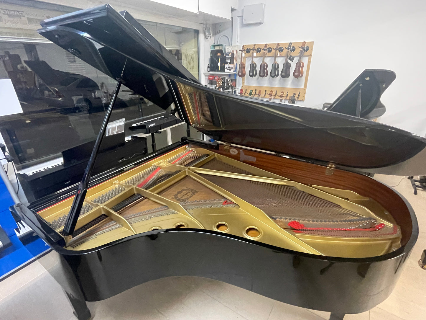 Yamaha C5 - Piano de 1/2 cola Negro ( Ocasión )
